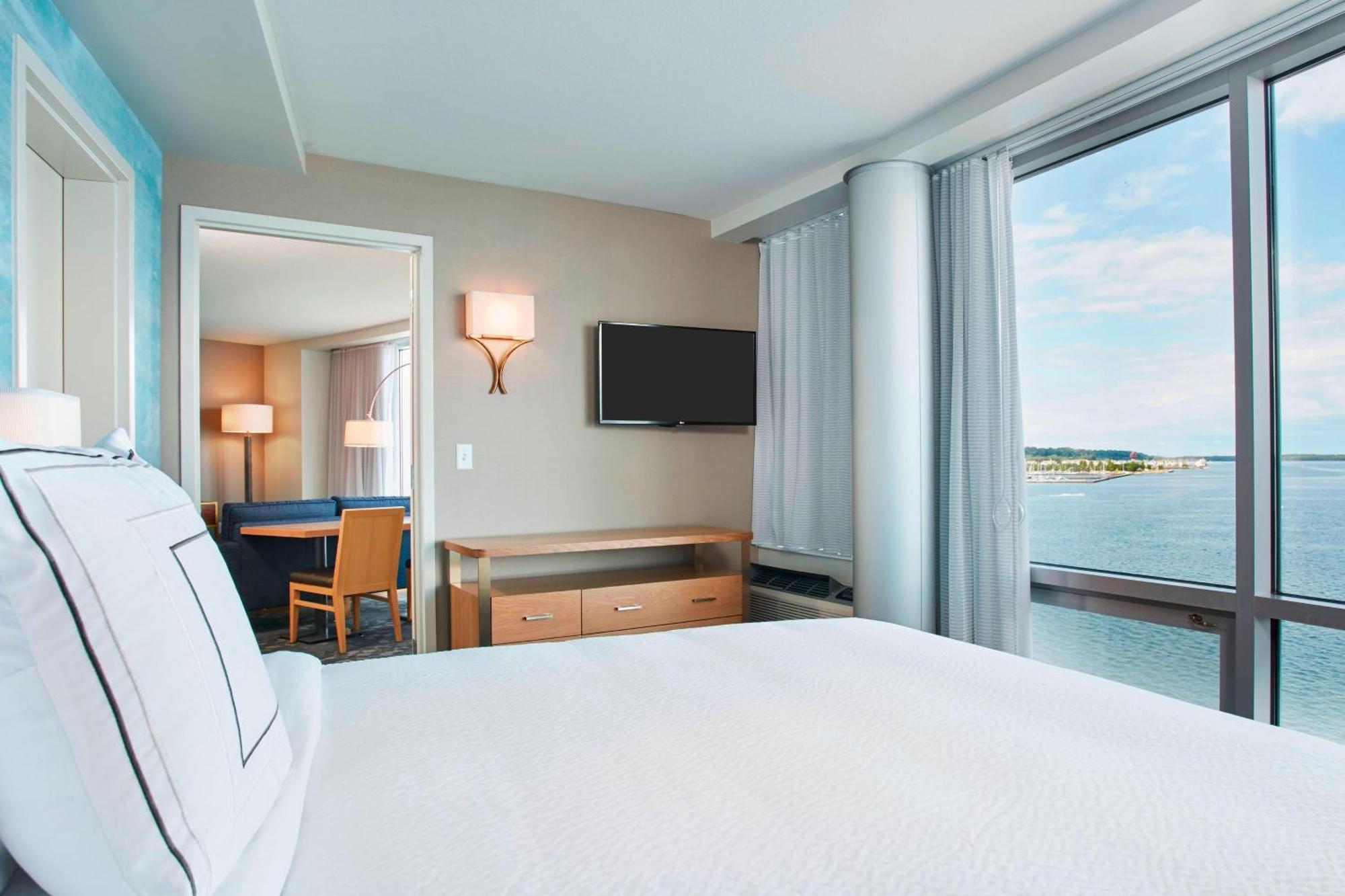Courtyard By Marriott Erie Bayfront Ξενοδοχείο Εξωτερικό φωτογραφία